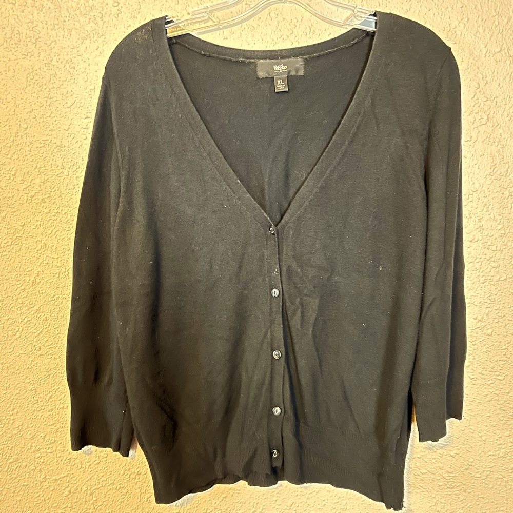 3/4 sleeve button down cardigan with ribbed sleeves and bottom